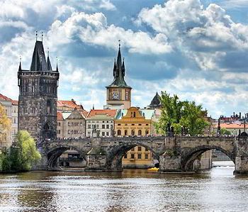 minibus in Prague photo city 9