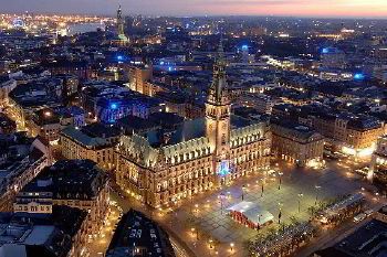 MInibus hire in Hamburg with chauffeur photo city 4