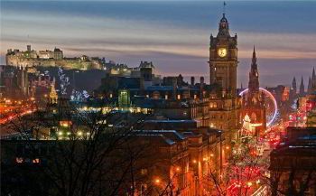 Minibus hire in Edinburgh photo city 1