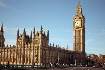 Bus hire with driver in the UK photo city big ben